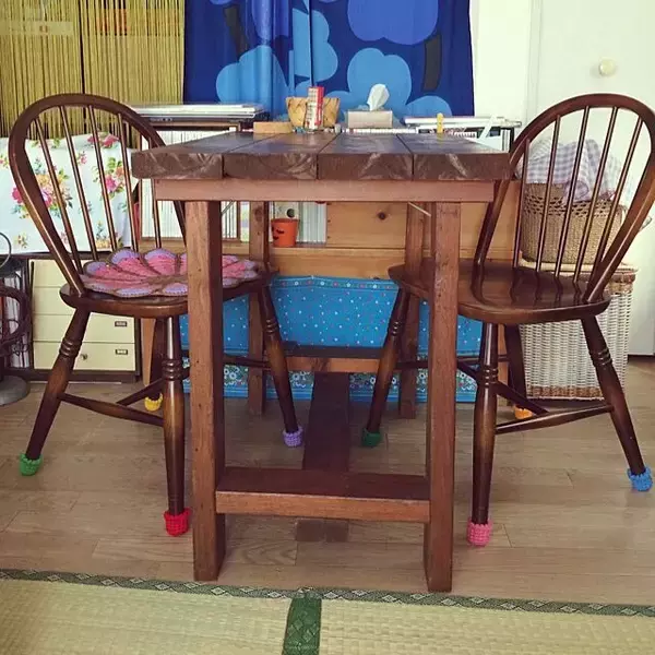 「床を守る＆椅子を動かしやすくする！便利な椅子脚カバー」の画像