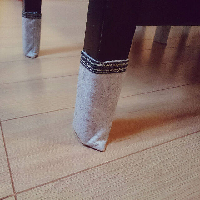 床を守る＆椅子を動かしやすくする！便利な椅子脚カバー