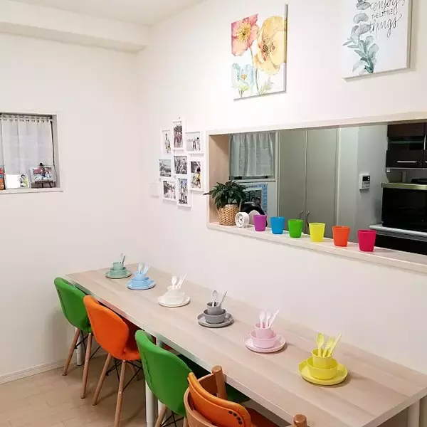 「色彩豊かでHAPPY♡IKEAアイテムのあるカラフルなお部屋」の画像
