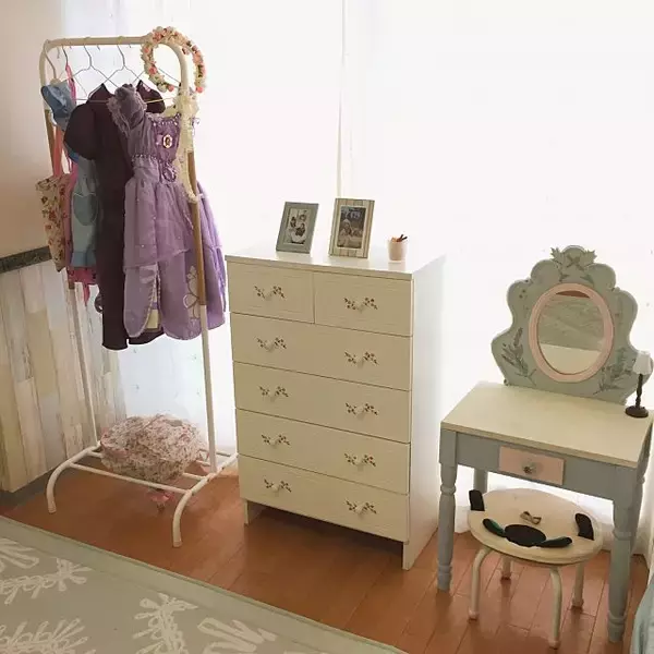 「女の子のあこがれ♡姫系の子ども部屋コーディネート」の画像