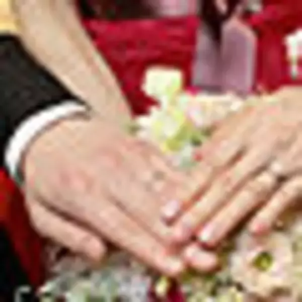 「迷子になりやすい小物をすっきり！ダイソーの粘土ケース」の画像