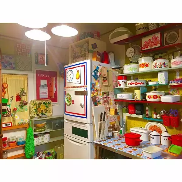 「色とりどりの世界をご自宅に☆カラフルキッチュインテリア」の画像