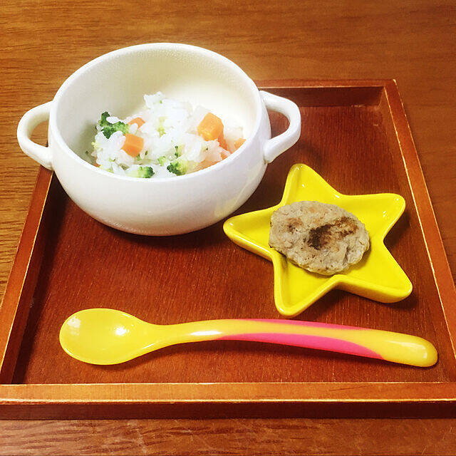 離乳食にもキッズにも！100均食器で楽しいごはんタイム