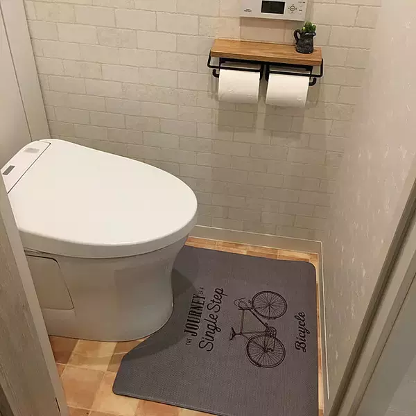 「デザインも機能性も超おすすめ！ニトリの敷物がある暮らし」の画像