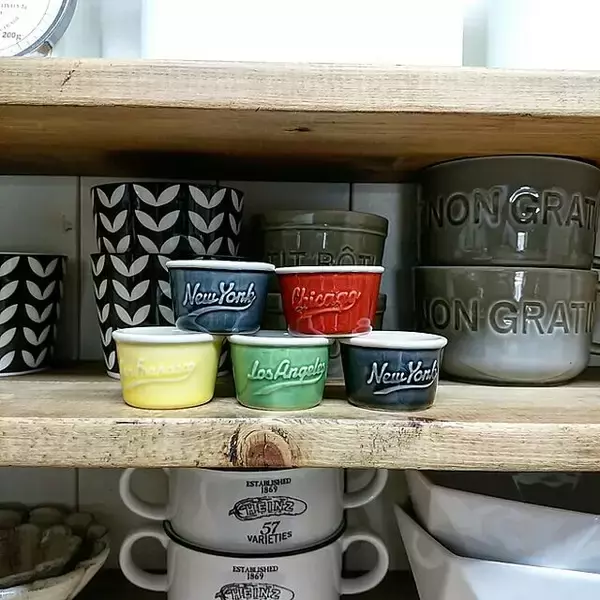 「ついつい集めたくなる♪プチプラで使いやすいセリアの食器」の画像