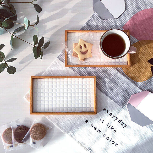 あちこち貼れてイメチェンできる！セリアのタイルシール