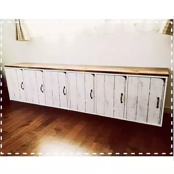 「見せても隠してもOKな収納を♪ニトリのカラーボックス」の画像