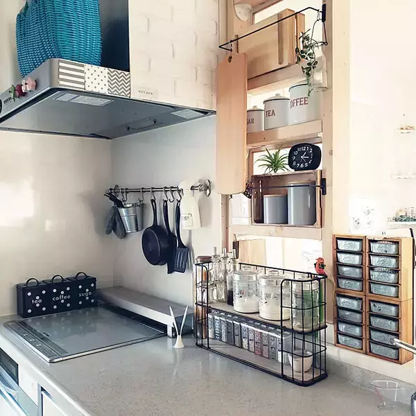 「プチプラなのに使える！お部屋にマッチするダイソーの時計」の画像