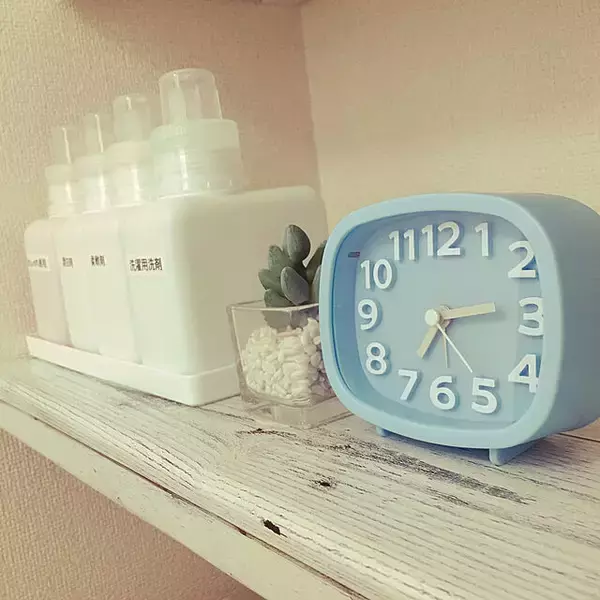 「プチプラなのに使える！お部屋にマッチするダイソーの時計」の画像