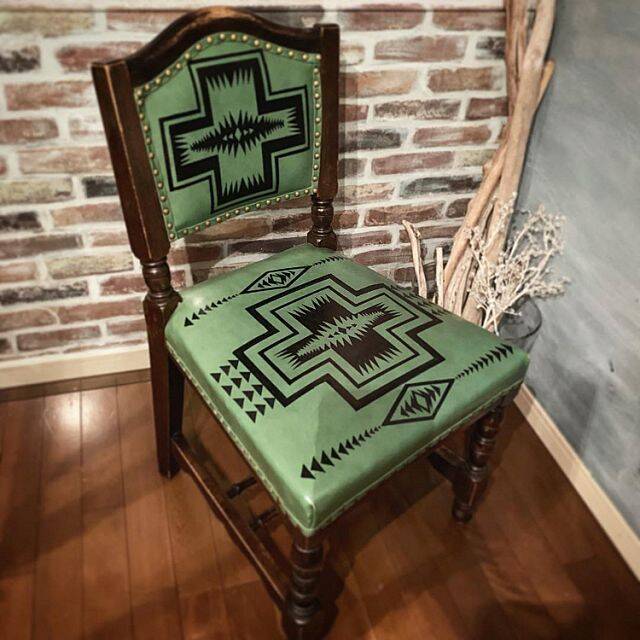 一脚でも大切に♡ずっと使い続けたい古い椅子のリメイク