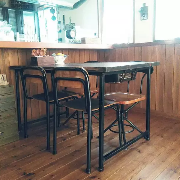 「一脚でも大切に♡ずっと使い続けたい古い椅子のリメイク」の画像