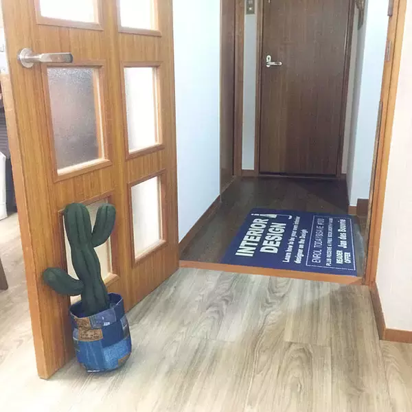 「なぜか癒される♡ニトリのサボテン型ドアストッパー」の画像