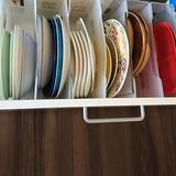 「スペースを有効活用！実用的なお皿収納のアイデア10選」の画像6