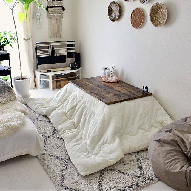 ホワイトインテリアにラフ感を☆居心地の良いBOHOスタイル