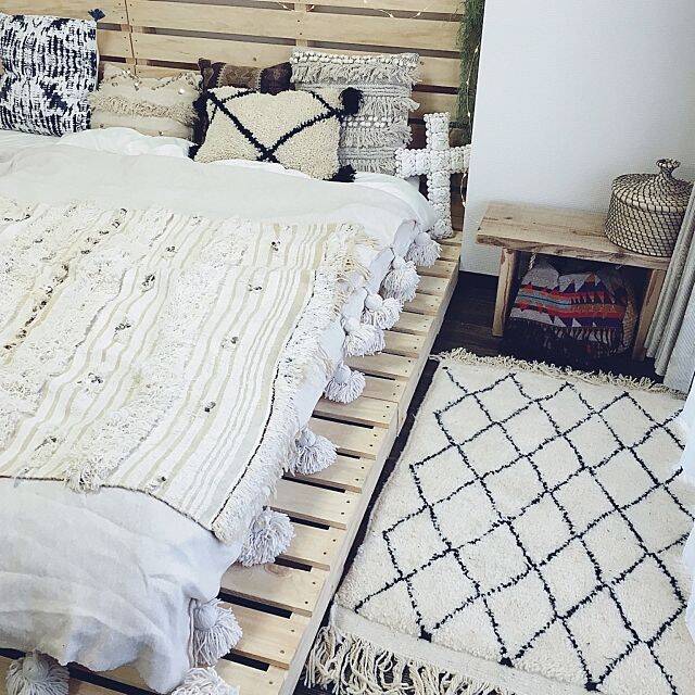 ホワイトインテリアにラフ感を☆居心地の良いBOHOスタイル