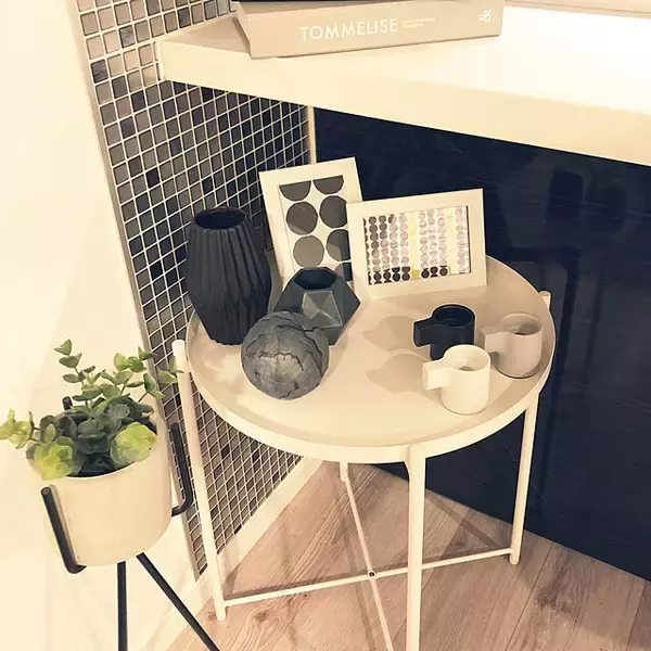 「サイドテーブルからダイニングまで！IKEAのテーブル10選」の画像