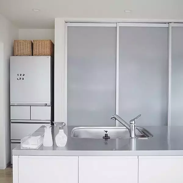 「憧れのミニマムライフ！シンプルですっきりとしたお部屋」の画像