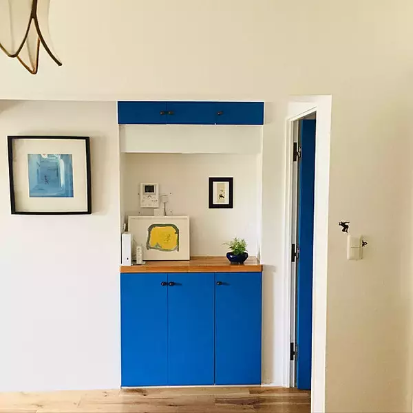 「小さな芸術家さんも喜ぶ！子どもの絵の飾り方アイデア」の画像