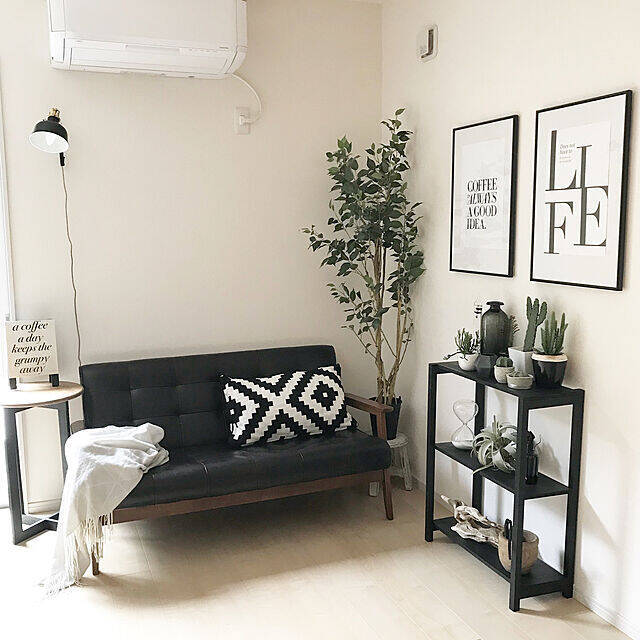 リビングや寝室で！手軽に試せるサイドテーブルのDIY