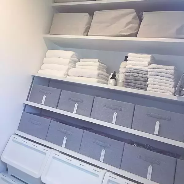 「見た目も使い勝手も良い洗面所☆センスが光る造作棚収納」の画像