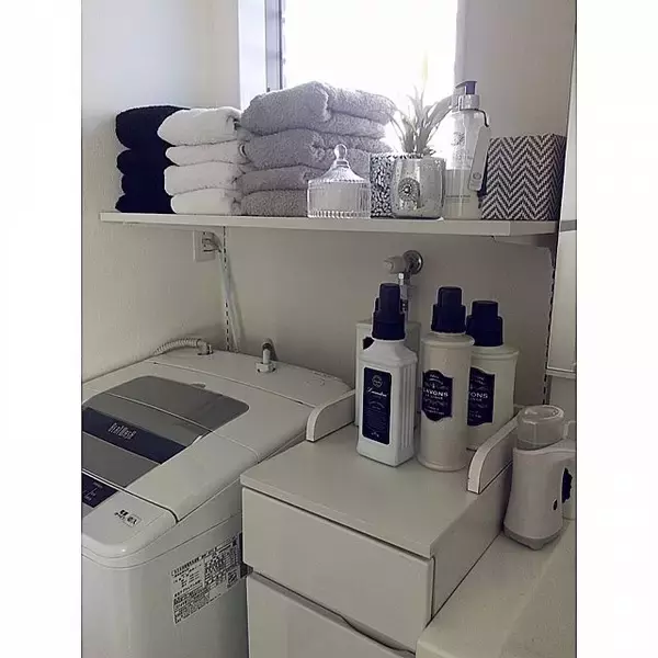 「見た目も使い勝手も良い洗面所☆センスが光る造作棚収納」の画像