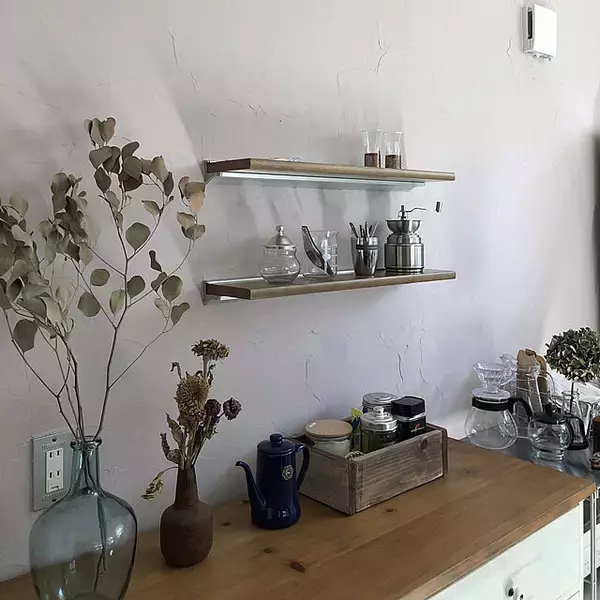 「使いやすく美しくがポイント♪コーヒーグッズの収納実例」の画像