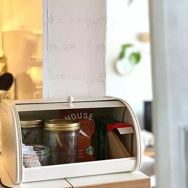 「使いやすく美しくがポイント♪コーヒーグッズの収納実例」の画像