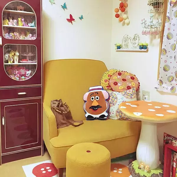 「イメージ一新！和室をレトロポップにアレンジする方法」の画像