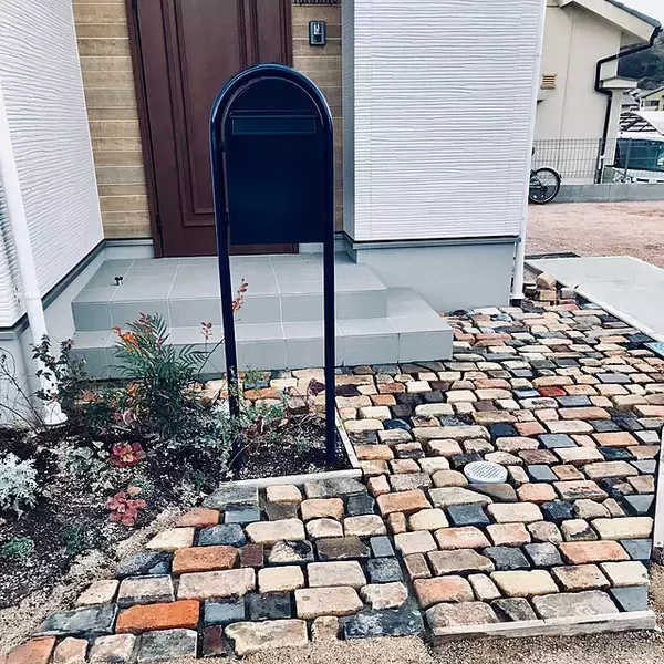 「おうちの外観も重要☆玄関やお庭の「アプローチ」ナチュラル系DIYアレンジ」の画像