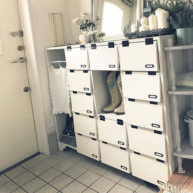 スッキリ片づいてインテリアとしても◎靴置き場DIY実例集