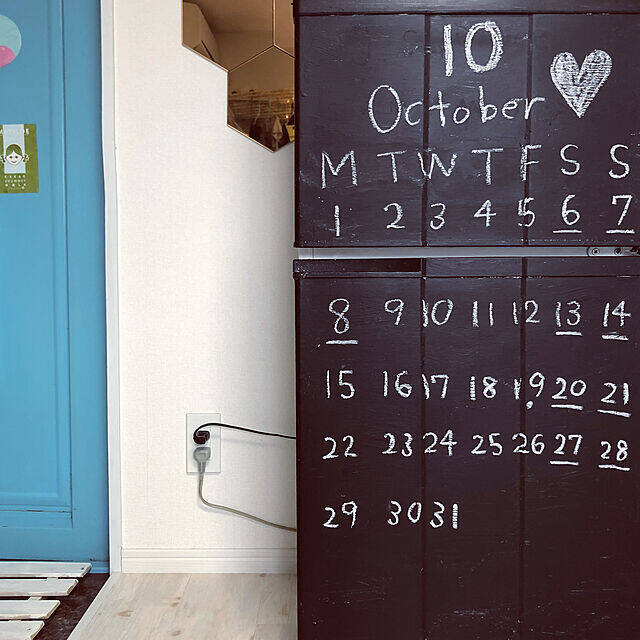 繰り返し使えるからエコで便利☆黒板のあるインテリア