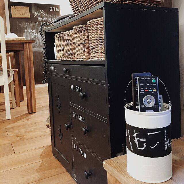 繰り返し使えるからエコで便利☆黒板のあるインテリア