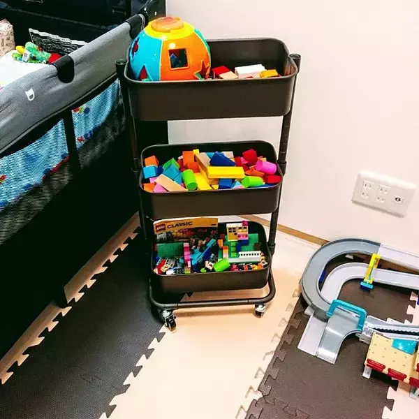 「みんな知りたい！簡単スッキリな、おもちゃの収納アイデア」の画像