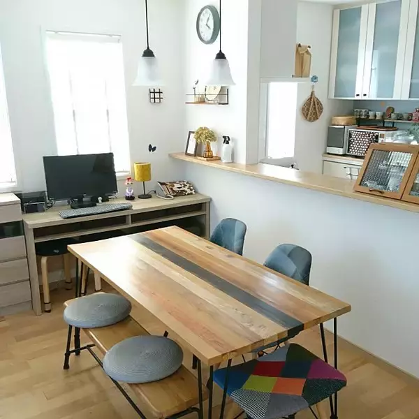 「ライフスタイル別☆ダイニングテーブルのオススメの置き方」の画像