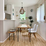 「ライフスタイル別☆ダイニングテーブルのオススメの置き方」の画像1