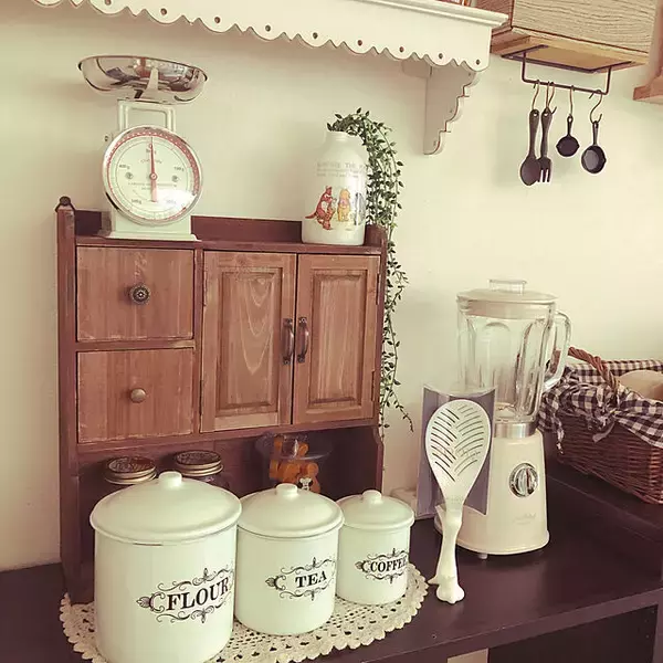 「邪魔にならず、すぐ手に取れる！しゃもじのナイスな置き方」の画像