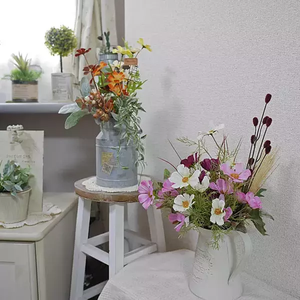 「手軽に飾って空間が華やぐ♡ダイソーのフェイクフラワー」の画像