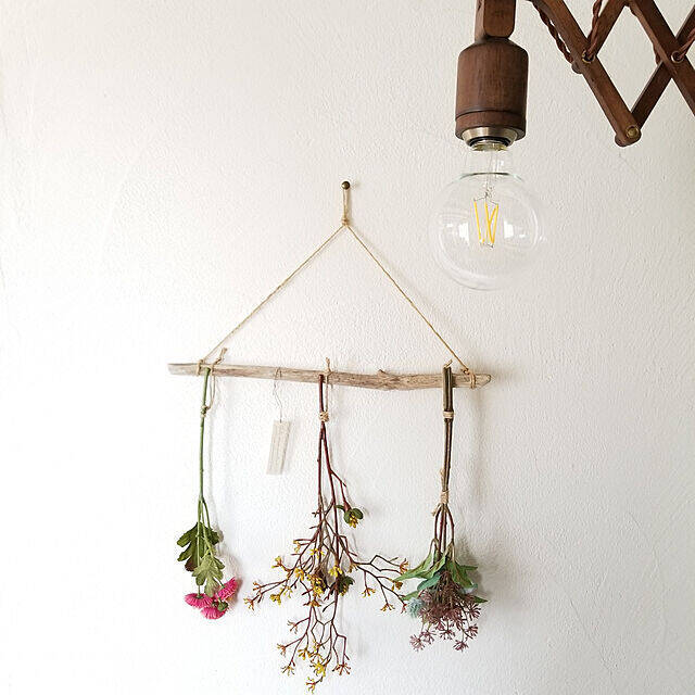 手軽に飾って空間が華やぐ♡ダイソーのフェイクフラワー