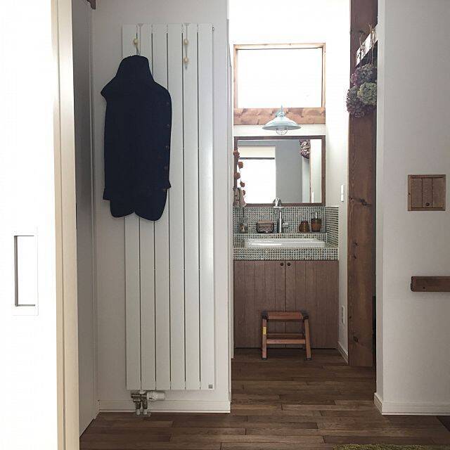 こうすればよかった！脱いだ上着のベストな置き場所実例集