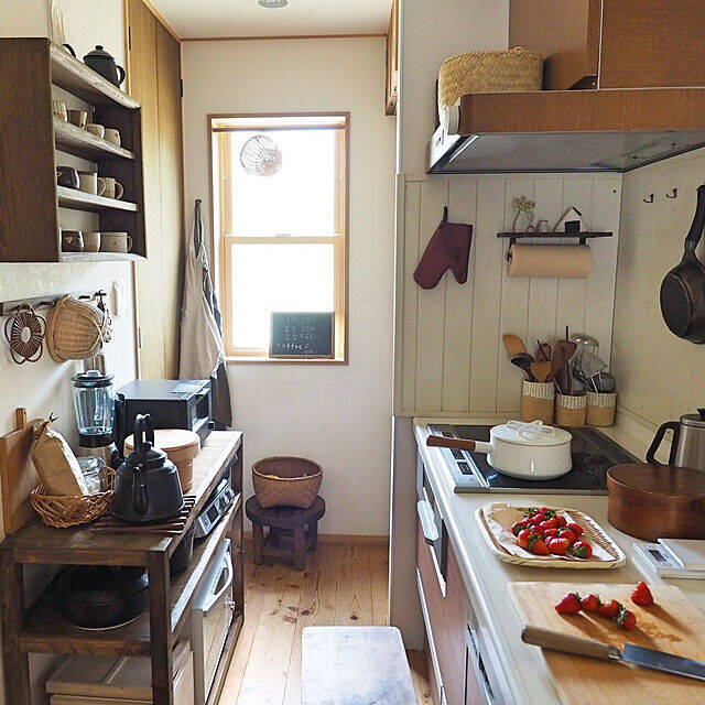 ナチュラルテイストが快適♪居心地のよさそうなキッチン