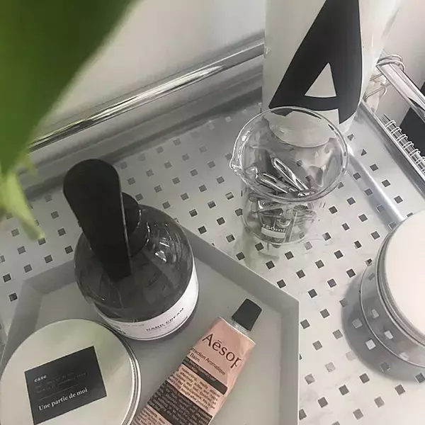 「懐かしのビーカーを100均でゲット♪ユニークな活用法10選」の画像