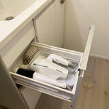 「こんな方法があったんだ！ドライヤーの便利な収納実例」の画像1