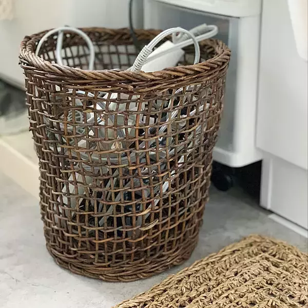 「こんな方法があったんだ！ドライヤーの便利な収納実例」の画像