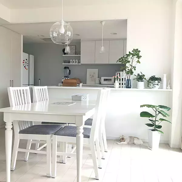 「北欧のセンスをプラス♪お部屋に置きたいIKEAのテーブル」の画像