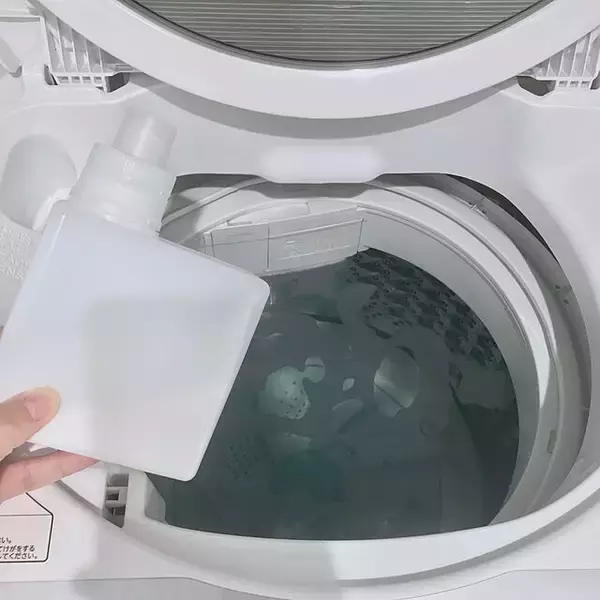 「こまめに掃除して清潔に☆洗濯機をキレイに保つ方法」の画像