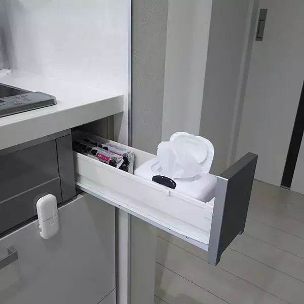 「使いこなせばとっても便利！コンロ横の引き出し活用実例集」の画像