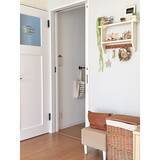 「定位置を決めて快適に！毎日使うかばんの置き場所アイデア」の画像4