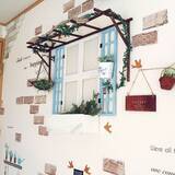 「ナチュラルインテリアにぴったり♡フェンスや窓枠のDIY」の画像9