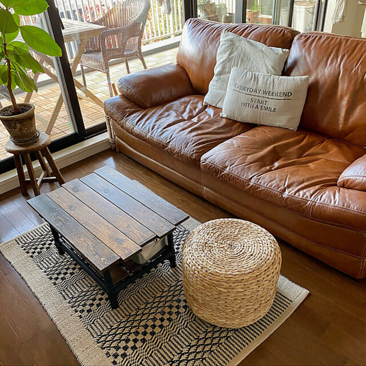 ニトリ ソファ 2-3人掛け 革 キャメル ブラウン 茶色 成れる 定価20万 