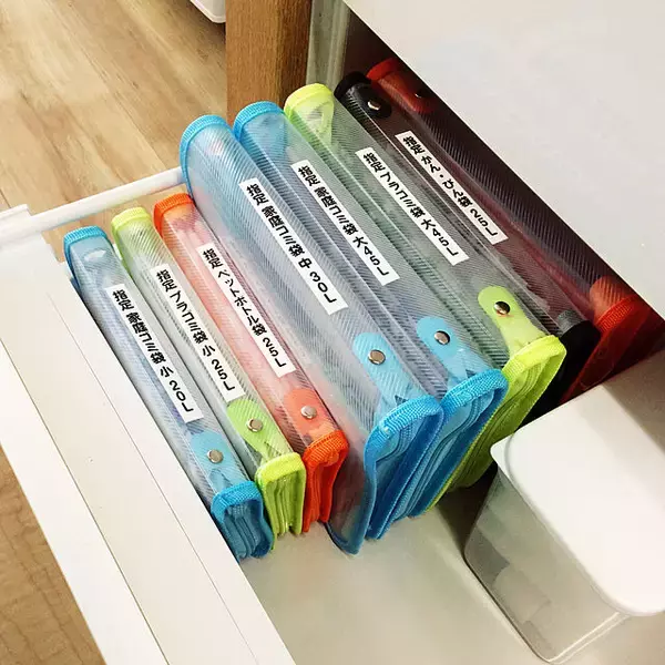 「スマートにしまえるからお部屋が片付く！ゴミ袋の収納術」の画像